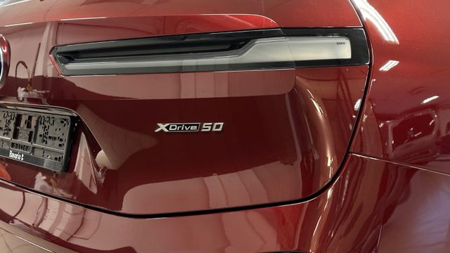 2022 BMW IX XDRIVE 50 - 11