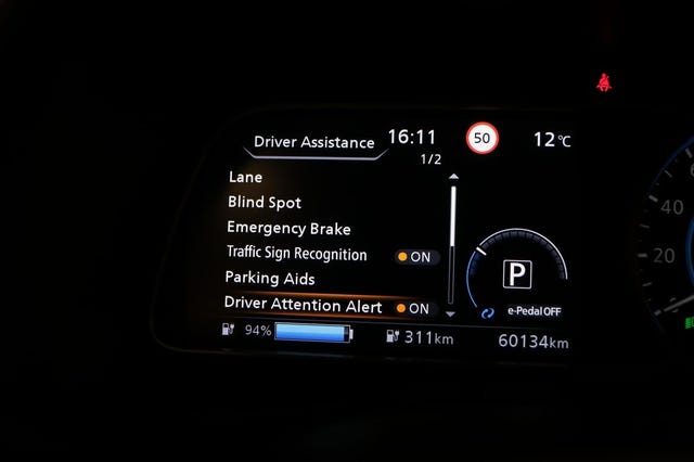 2022 NISSAN LEAF - 26