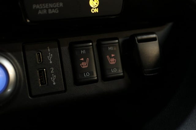 2022 NISSAN LEAF - 21