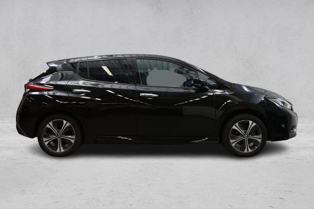 2022 NISSAN LEAF - 8