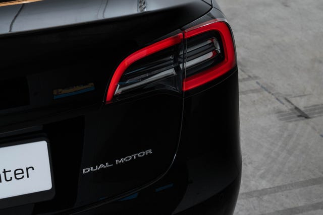 2021 TESLA MODEL 3 - 16