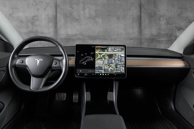 2019 TESLA MODEL 3 - 12