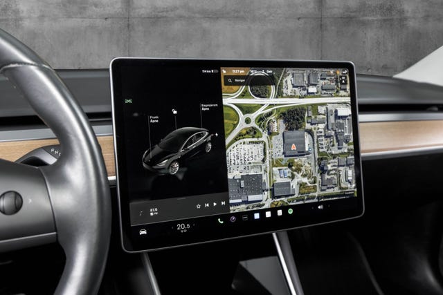 2019 TESLA MODEL 3 - 14