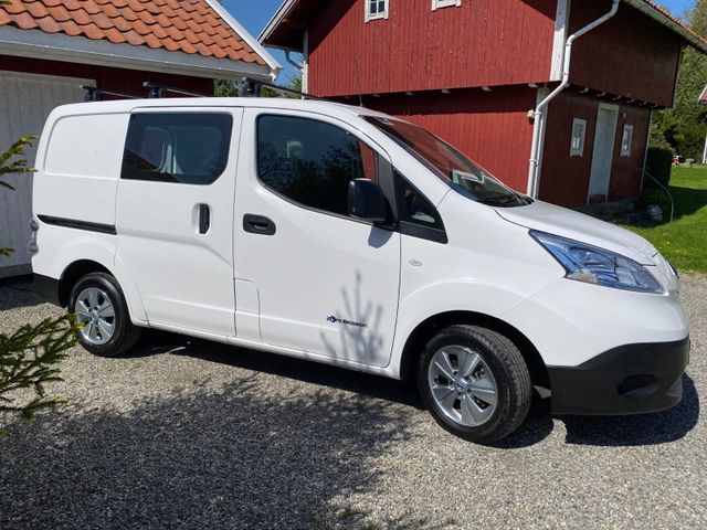 VSKYAAME0U0617242 2020 NISSAN E-NV200-3