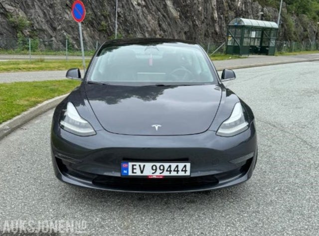 5YJ3E7EB8KF445446 2019 TESLA MODEL 3-2