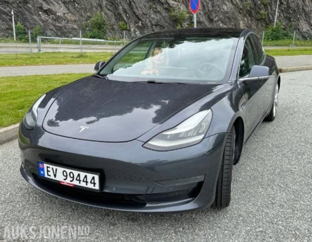 5YJ3E7EB8KF445446 2019 TESLA MODEL 3-1