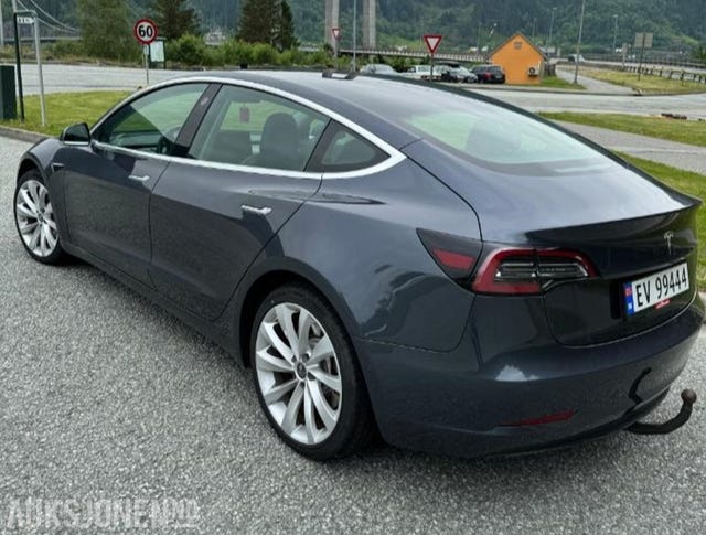 5YJ3E7EB8KF445446 2019 TESLA MODEL 3-4