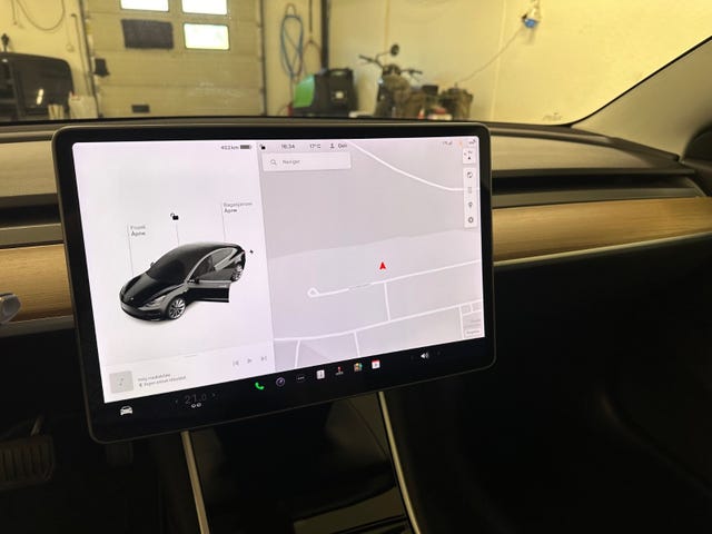 2019 TESLA MODEL 3 - 16