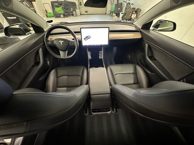 5YJ3E7EB2KF263936 2019 TESLA MODEL 3-4