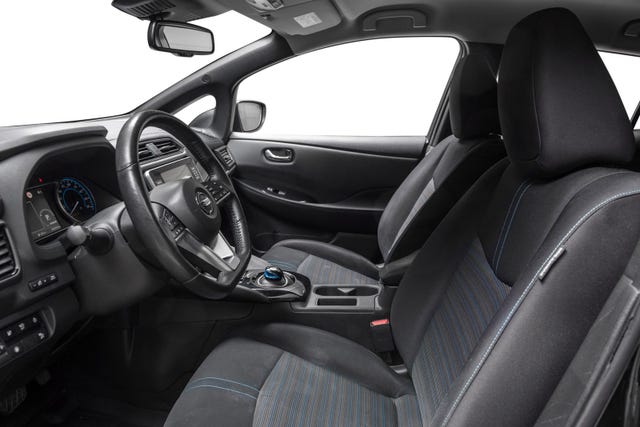 2021 NISSAN LEAF - 10