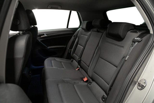 2019 VOLKSWAGEN GOLF - 37