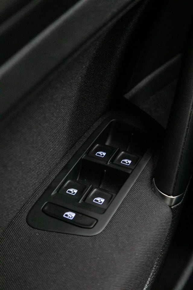 2019 VOLKSWAGEN GOLF - 11