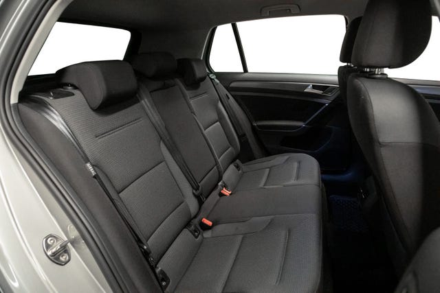 2019 VOLKSWAGEN GOLF - 38