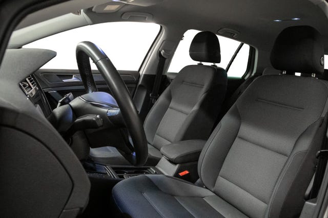 2019 VOLKSWAGEN GOLF - 31