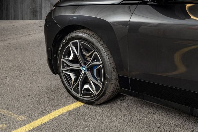 2022 BMW IX XDRIVE 50 - 16