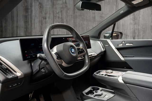 2022 BMW IX XDRIVE 50 - 17