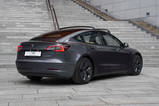 5YJ3E7EB8MF830962 2021 TESLA MODEL 3-5