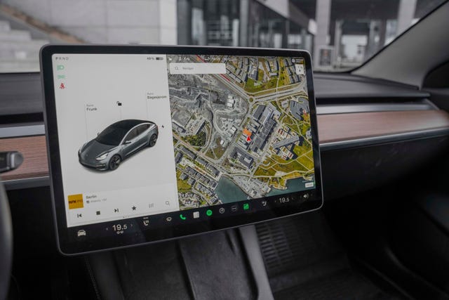 2021 TESLA MODEL 3 - 11