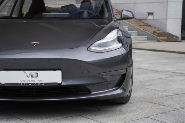 5YJ3E7EB8MF830962 2021 TESLA MODEL 3-4