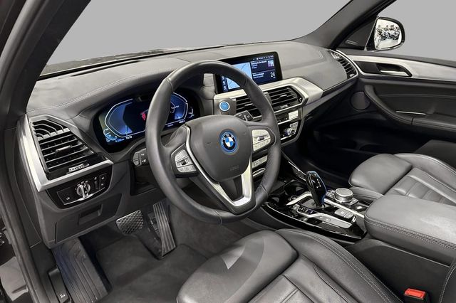 2021 BMW IX3 - 12