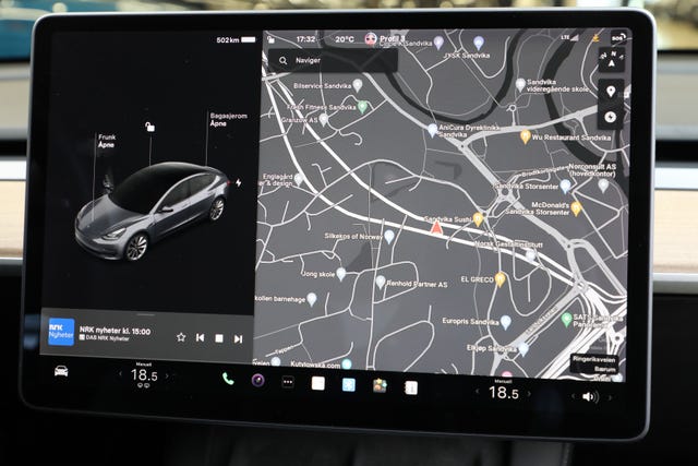2021 TESLA MODEL 3 - 21