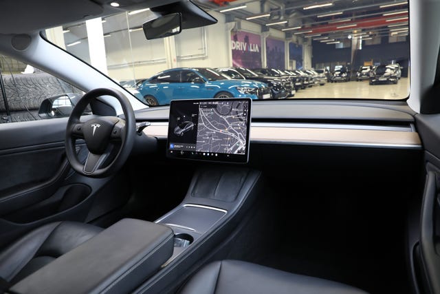 2021 TESLA MODEL 3 - 12