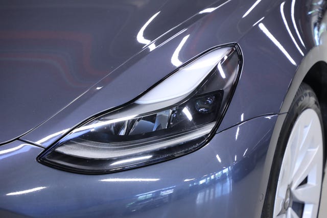 2021 TESLA MODEL 3 - 8