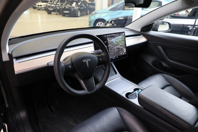 2021 TESLA MODEL 3 - 18