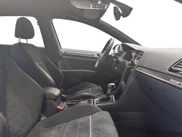 2018 VOLKSWAGEN GOLF - 23