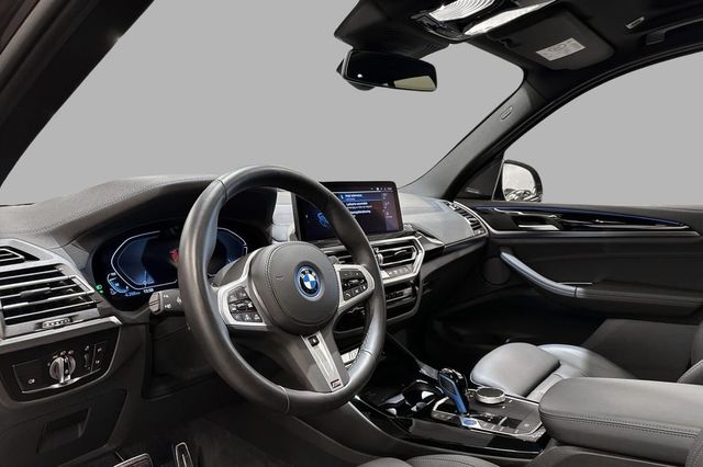 2022 BMW IX3 - 21