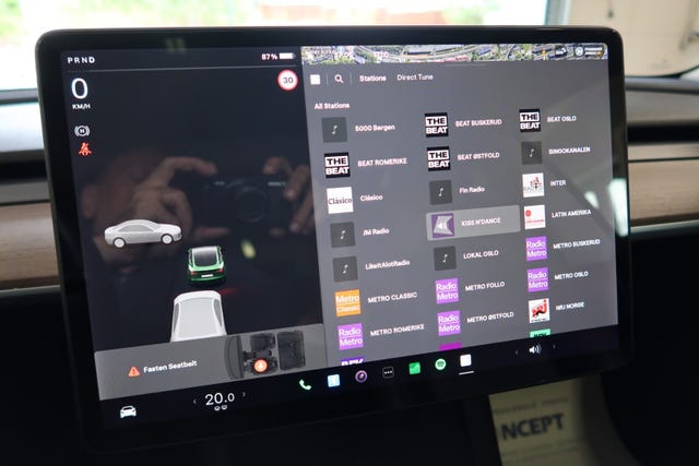 2021 TESLA MODEL 3 - 27