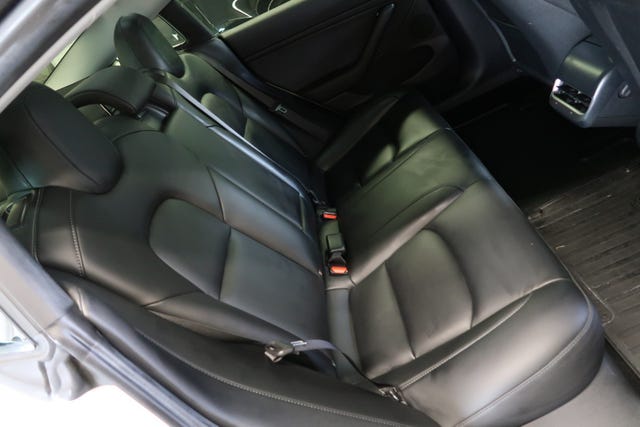 2021 TESLA MODEL 3 - 31