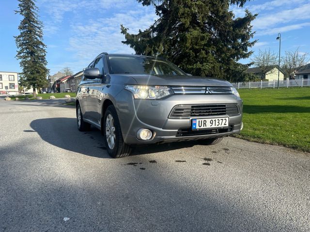 2014 MITSUBISHI OUTLANDER - 2