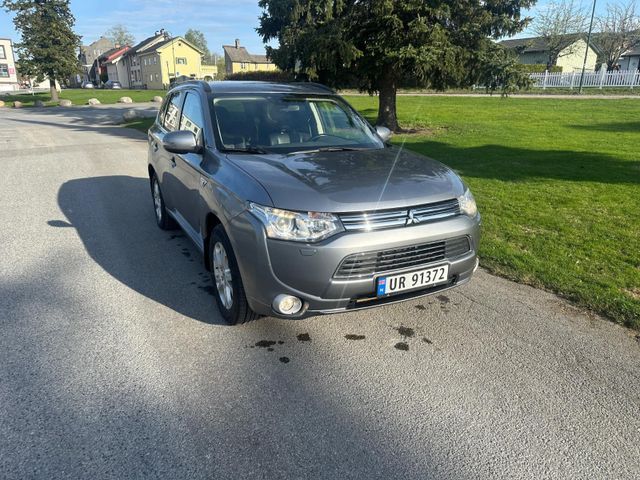 2014 MITSUBISHI OUTLANDER - 1