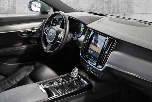 2018 VOLVO V90 - 26