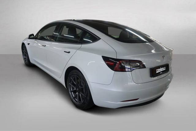 5YJ3E7EB3MF966027 2021 TESLA MODEL 3-2