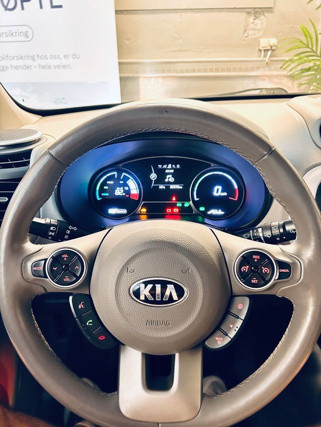 2016 KIA SOUL - 12