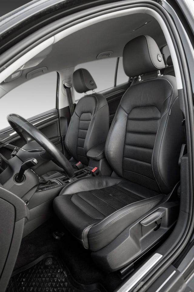 2018 VOLKSWAGEN GOLF - 19