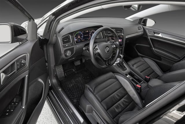 2018 VOLKSWAGEN GOLF - 20