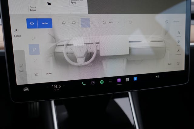 2019 TESLA MODEL 3 - 17