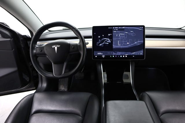 2019 TESLA MODEL 3 - 10
