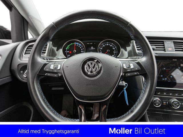 2019 VOLKSWAGEN GOLF - 18