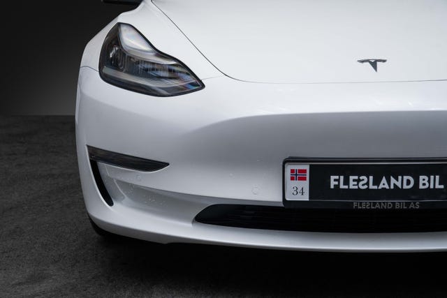 5YJ3E7EB2MF833081 2021 TESLA MODEL 3-5