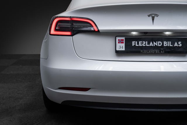 2021 TESLA MODEL 3 - 11