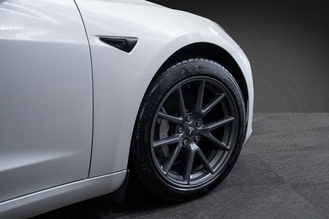 2021 TESLA MODEL 3 - 8