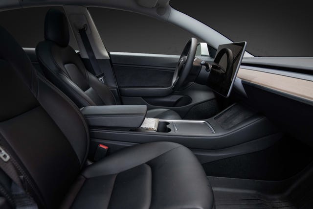 2021 TESLA MODEL 3 - 31