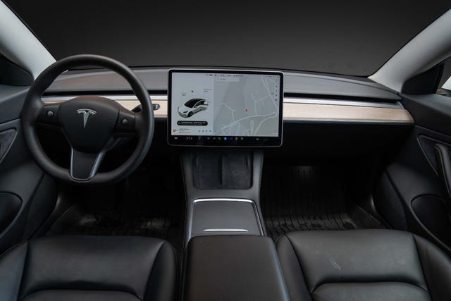 2021 TESLA MODEL 3 - 30