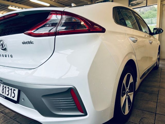 KMHC851HFKU043381 2019 HYUNDAI IONIQ-5