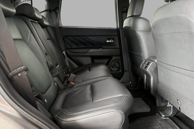 2020 MITSUBISHI OUTLANDER - 15