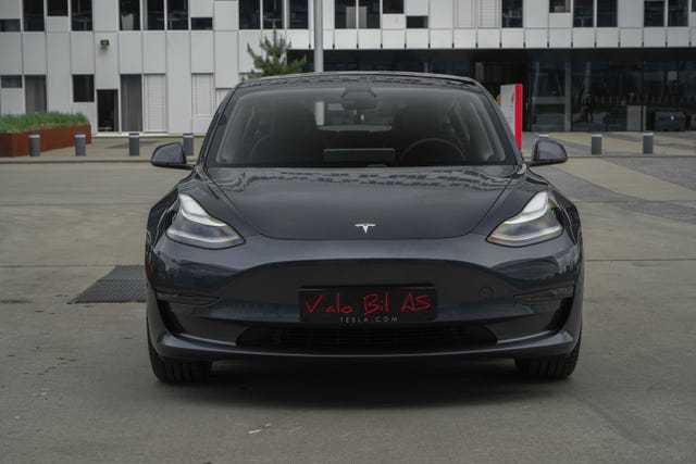 2021 TESLA MODEL 3 - 11